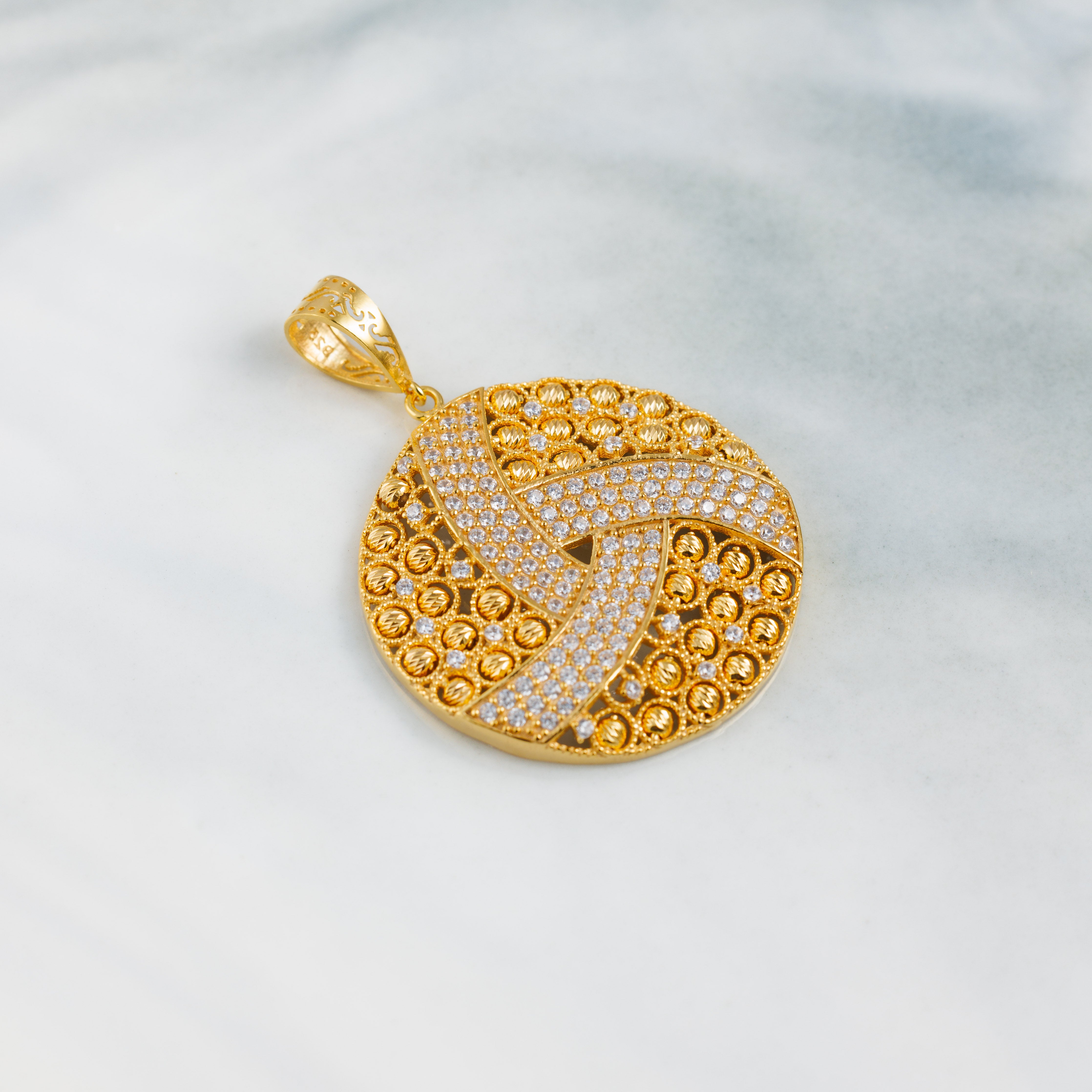 قلادة زركون للأطفال (D2) - فضة عيار 925 ومطلية بالذهب