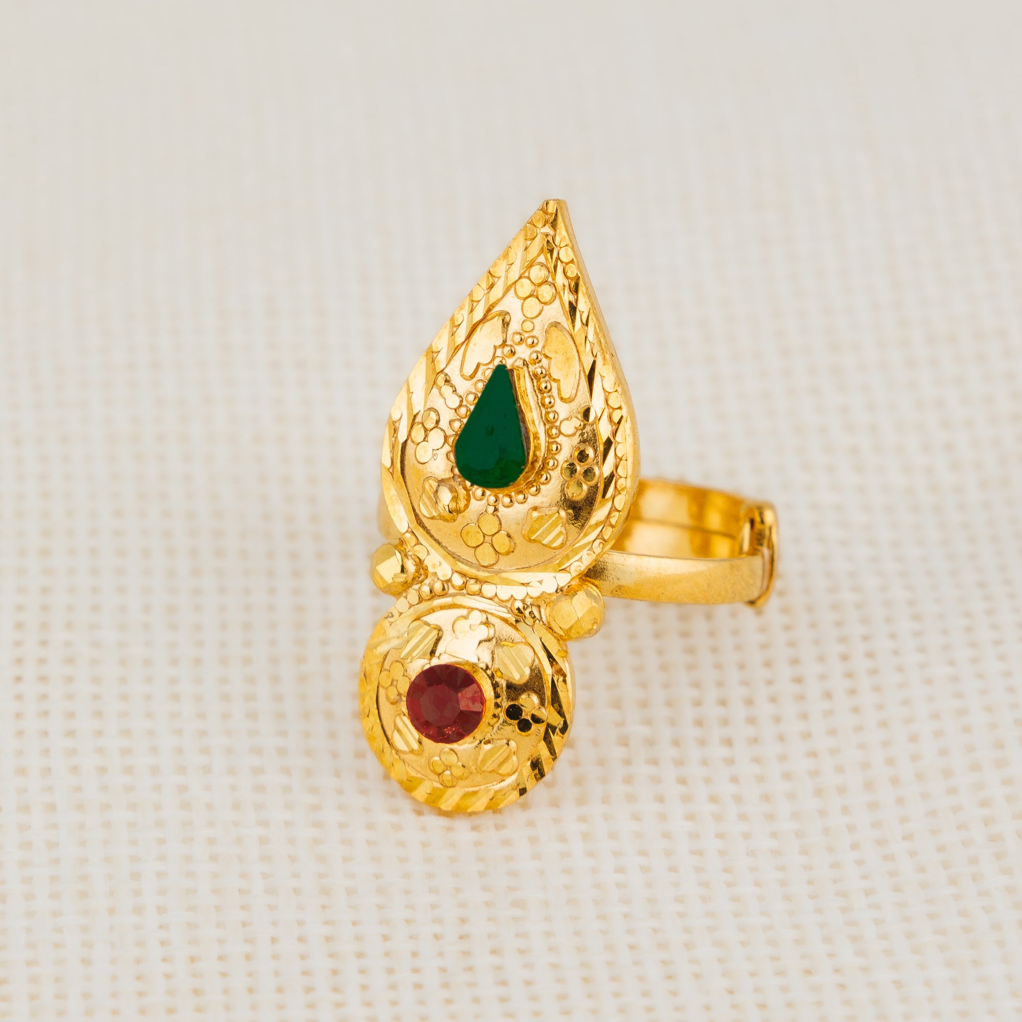 Shawahid Ring (D9) - Silver 925 & Gold Plated