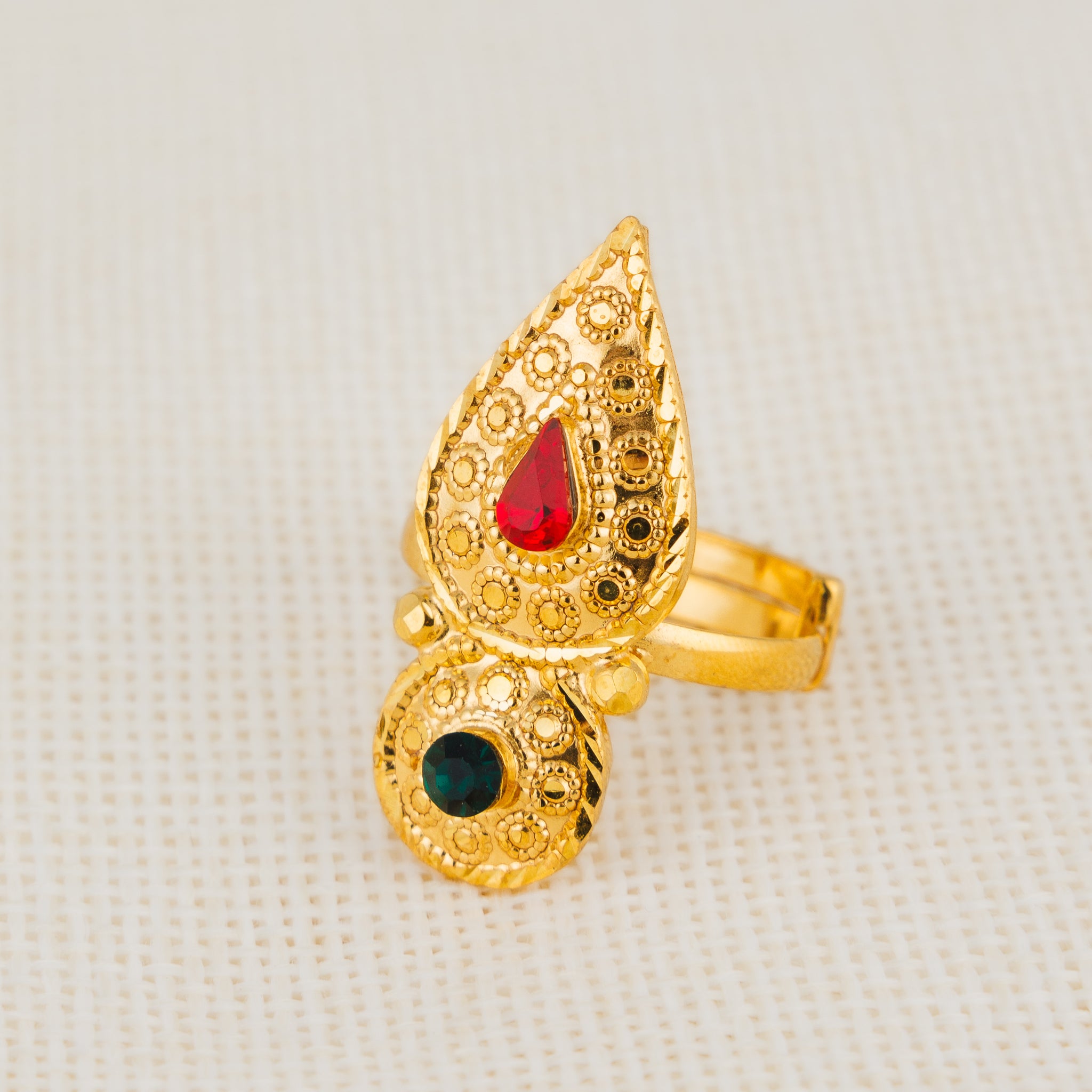 Shawahid Ring (D8) - Silver 925 & Gold Plated