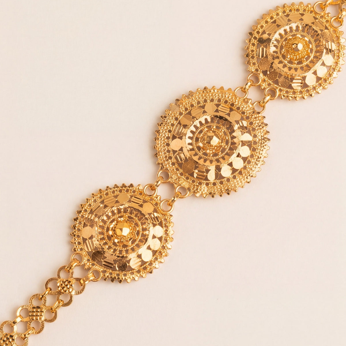 3 Round Piece Bracelet (D1) design detail