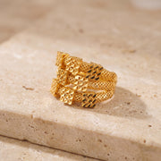 3D RP Rings (D146) on travertine