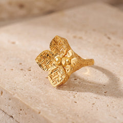 3D RP Rings (D219) on travertine