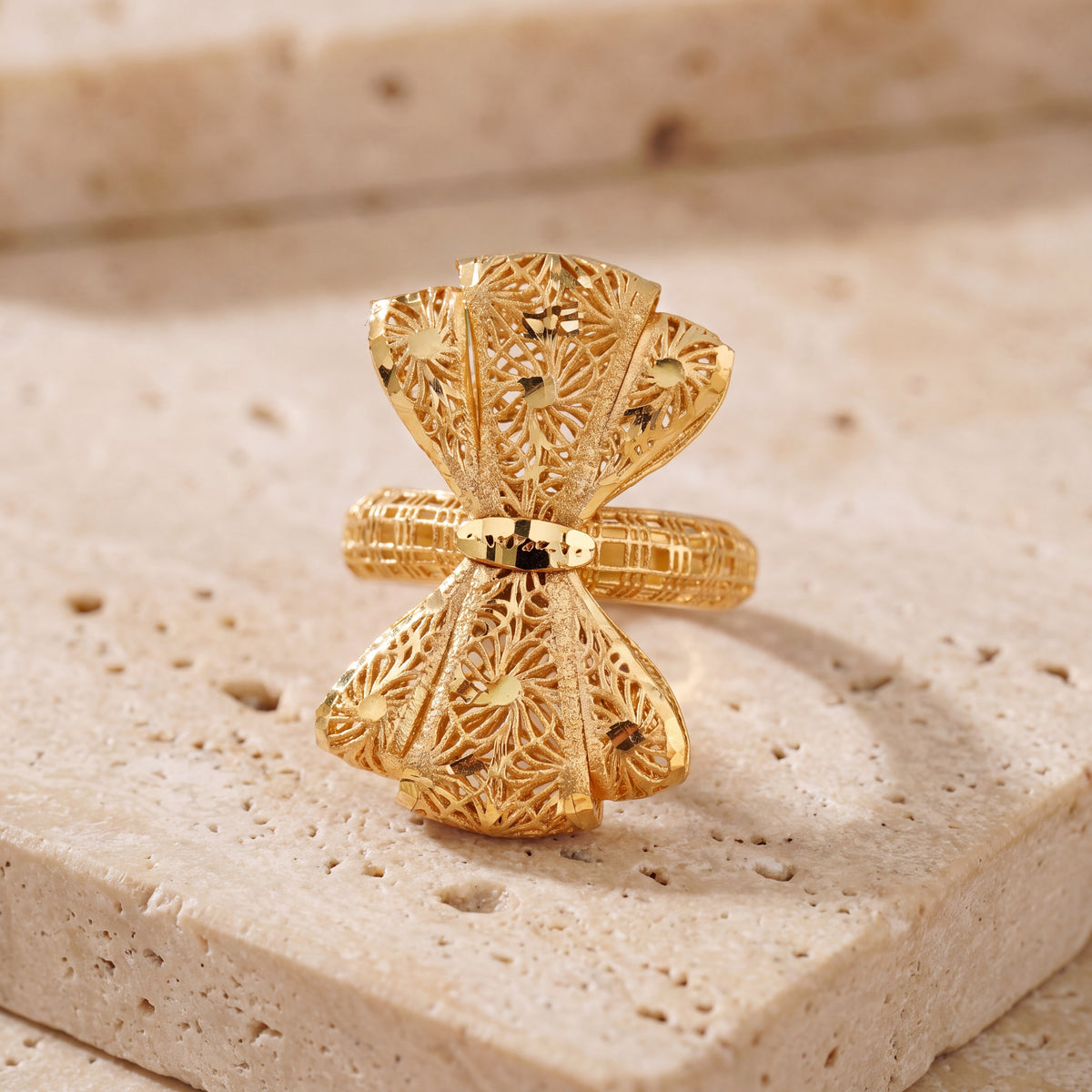 3D RP Rings (D274) on travertine