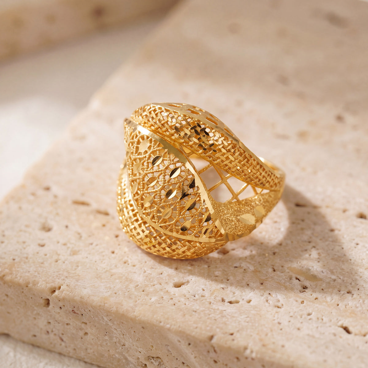 3D RP Rings (D310) on travertine