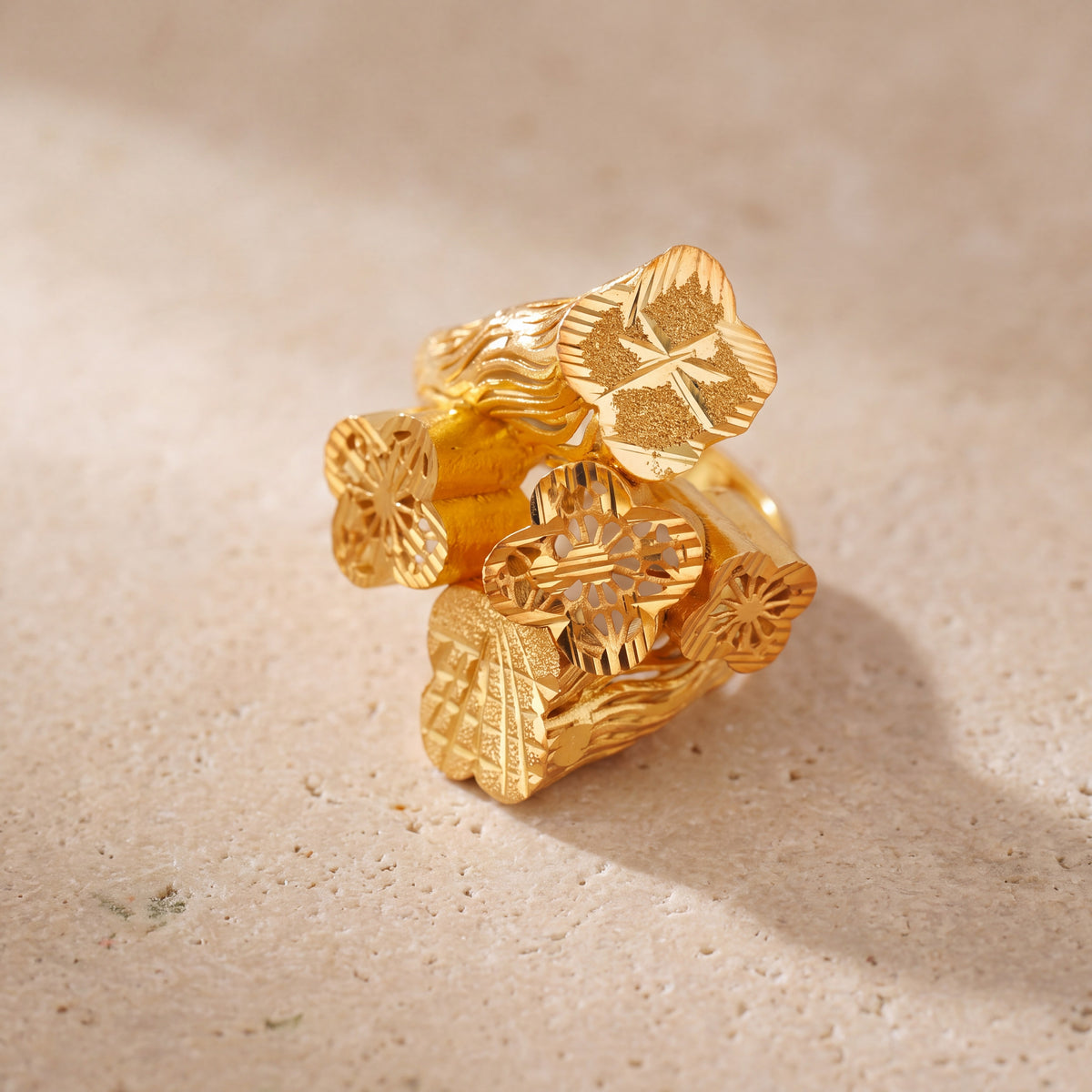 3D RP Rings (D314) on travertine