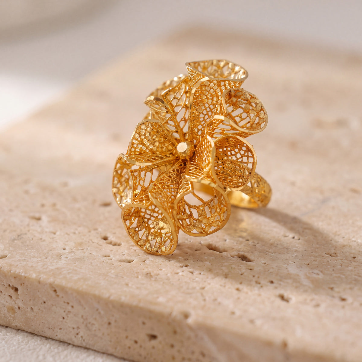 3D RP Rings (D321) on travertine