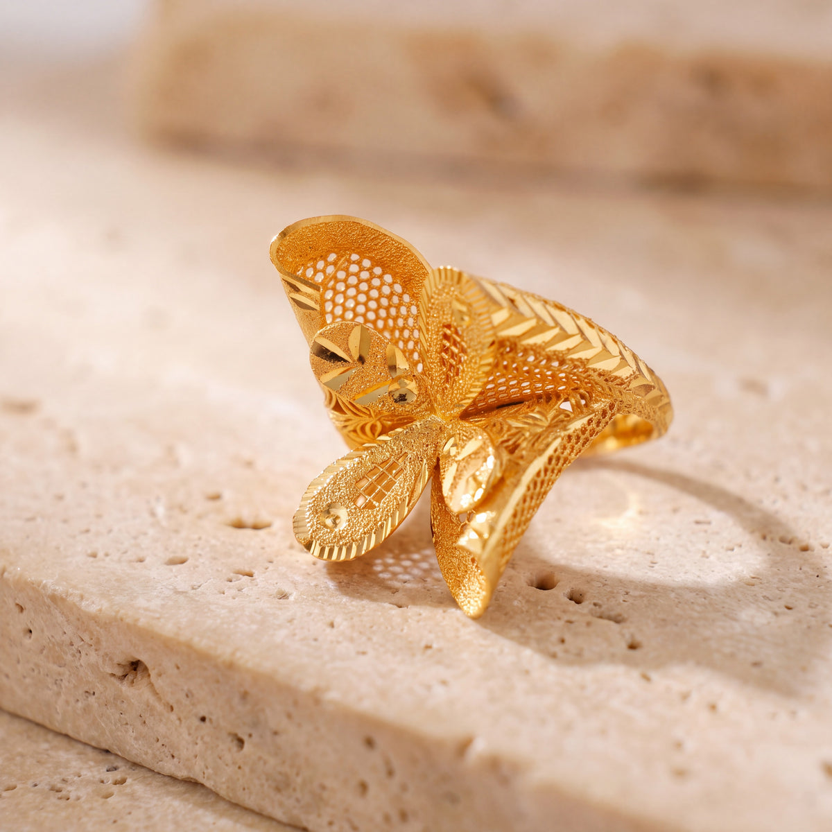 3D RP Rings (D327) on travertine