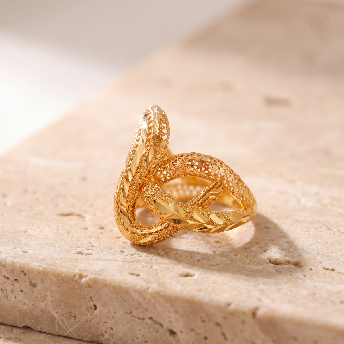 3D RP Rings (D331) on travertine