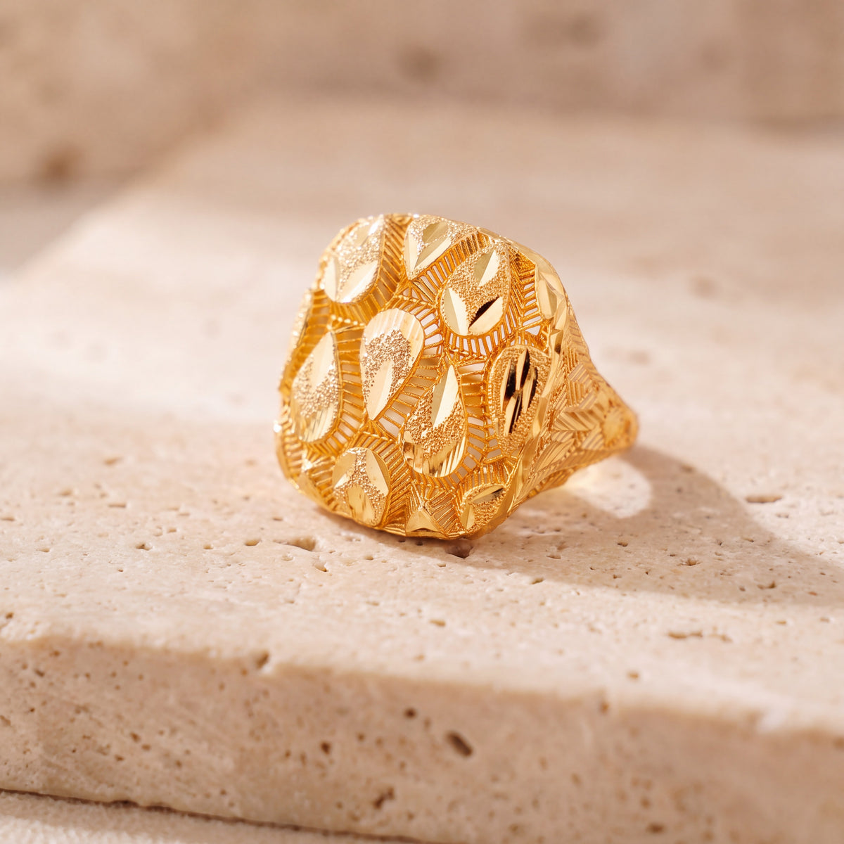 3D RP Rings (D338) on travertine