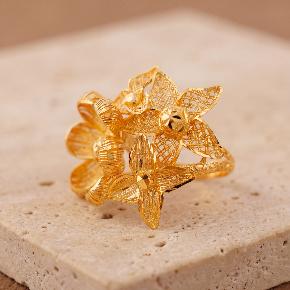 3D RP Rings (D343) on travertine