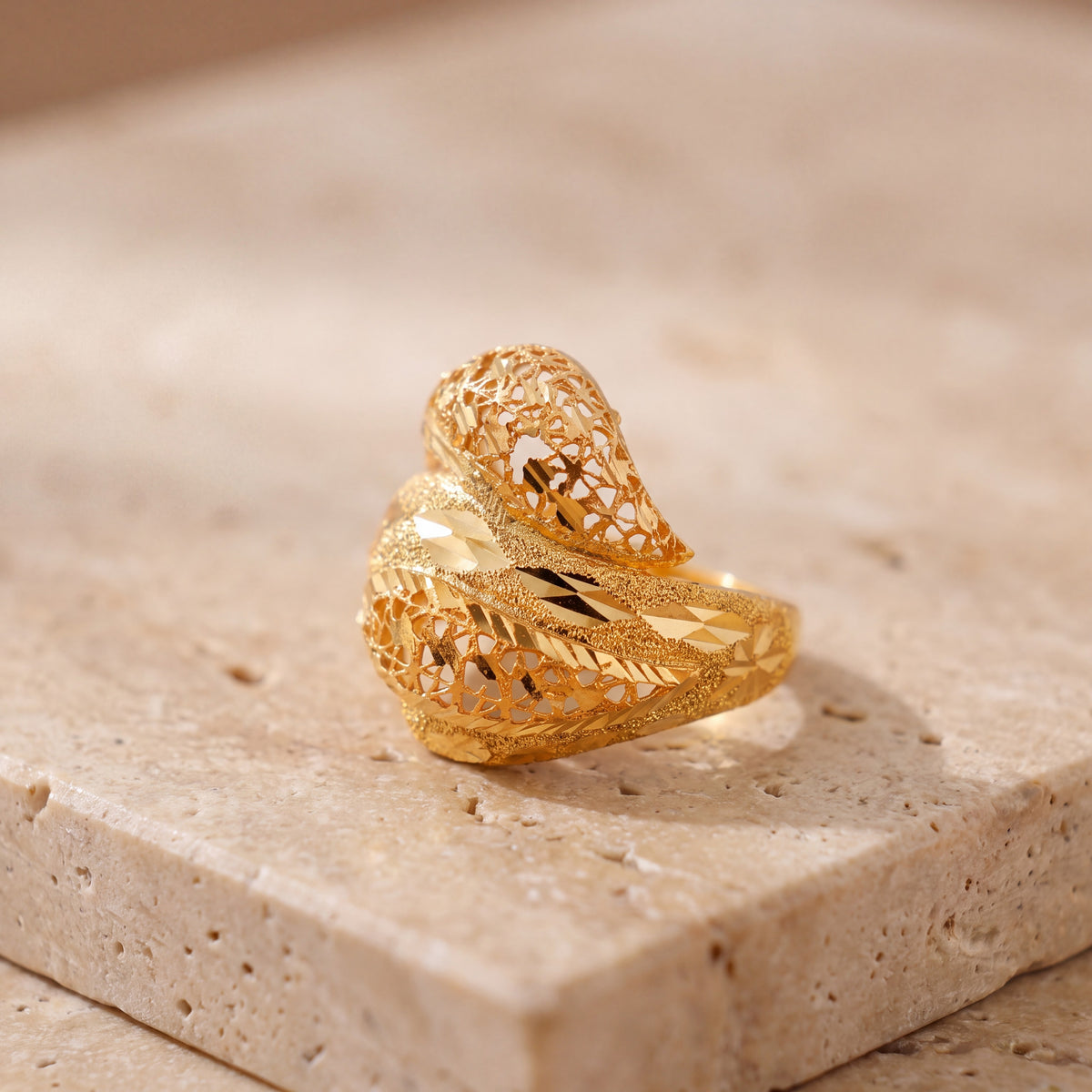 3D RP Rings (D351) on travertine