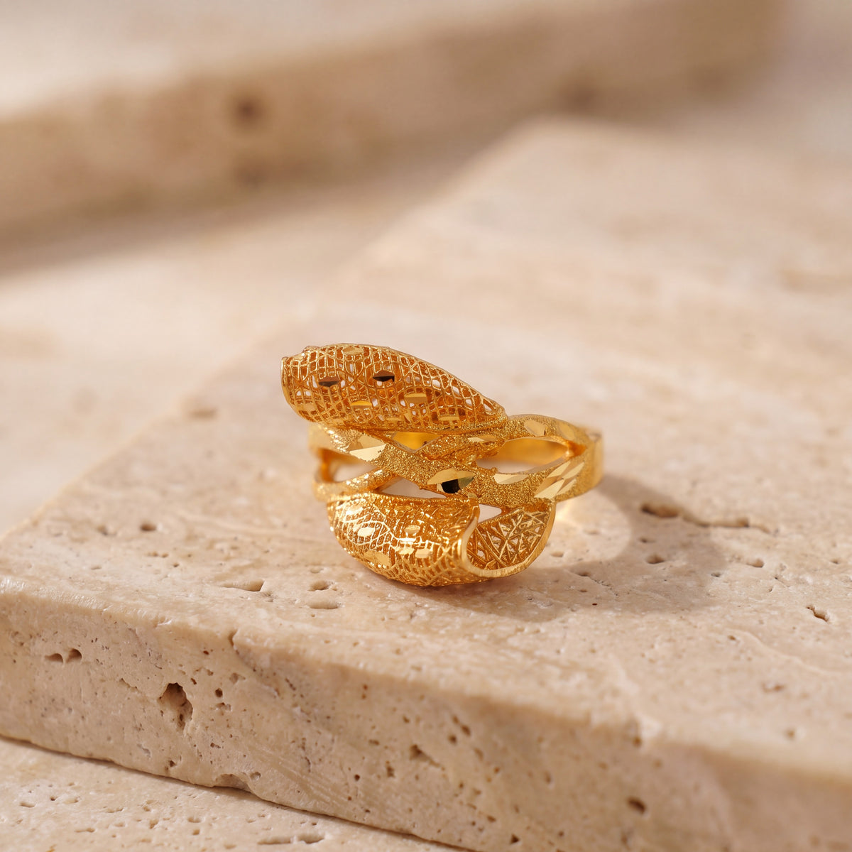 3D RP Rings (D355) on travertine