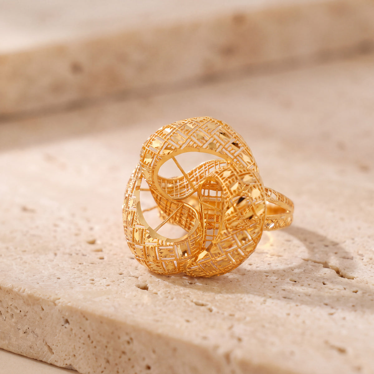 3D RP Rings (D363) on travertine