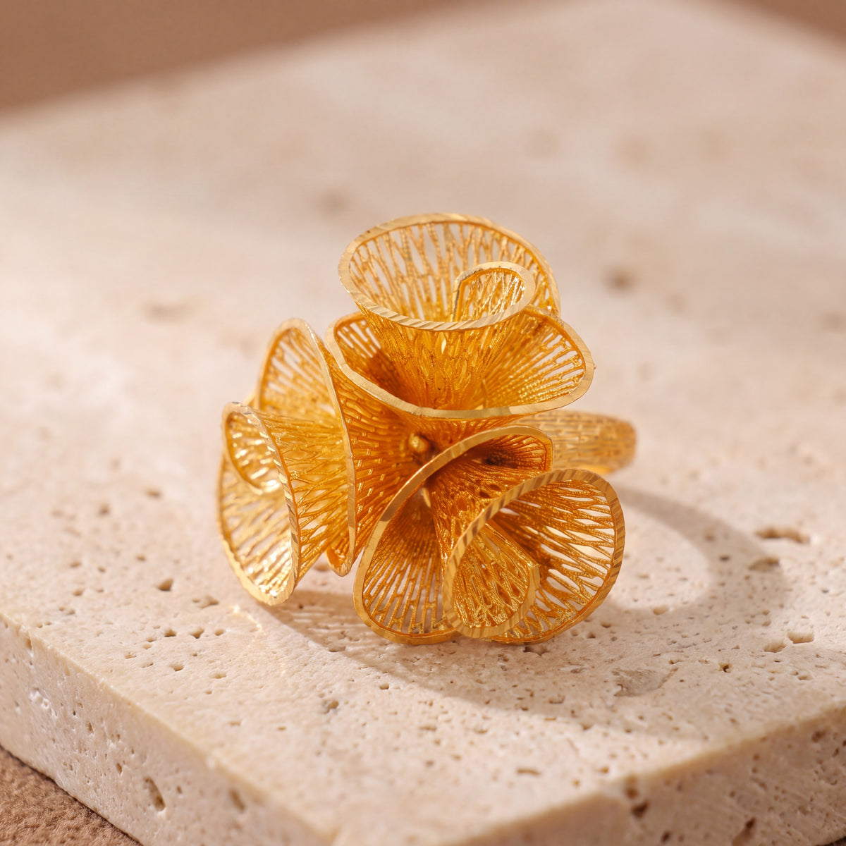3D RP Rings (D366) on travertine