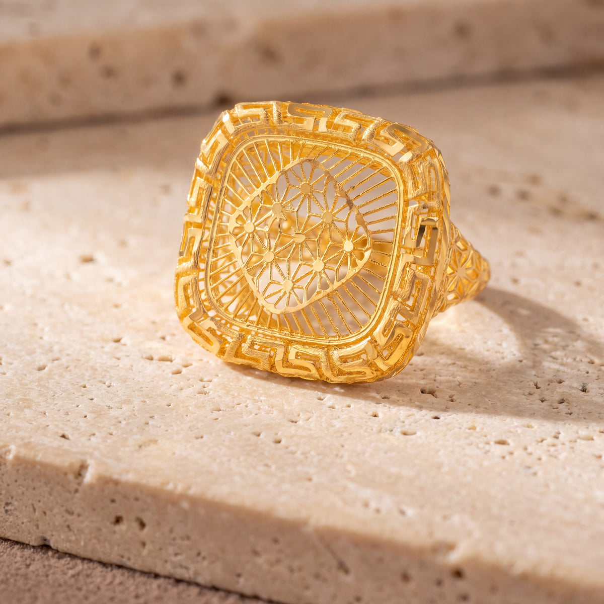 3D RP Rings (D376) on travertine