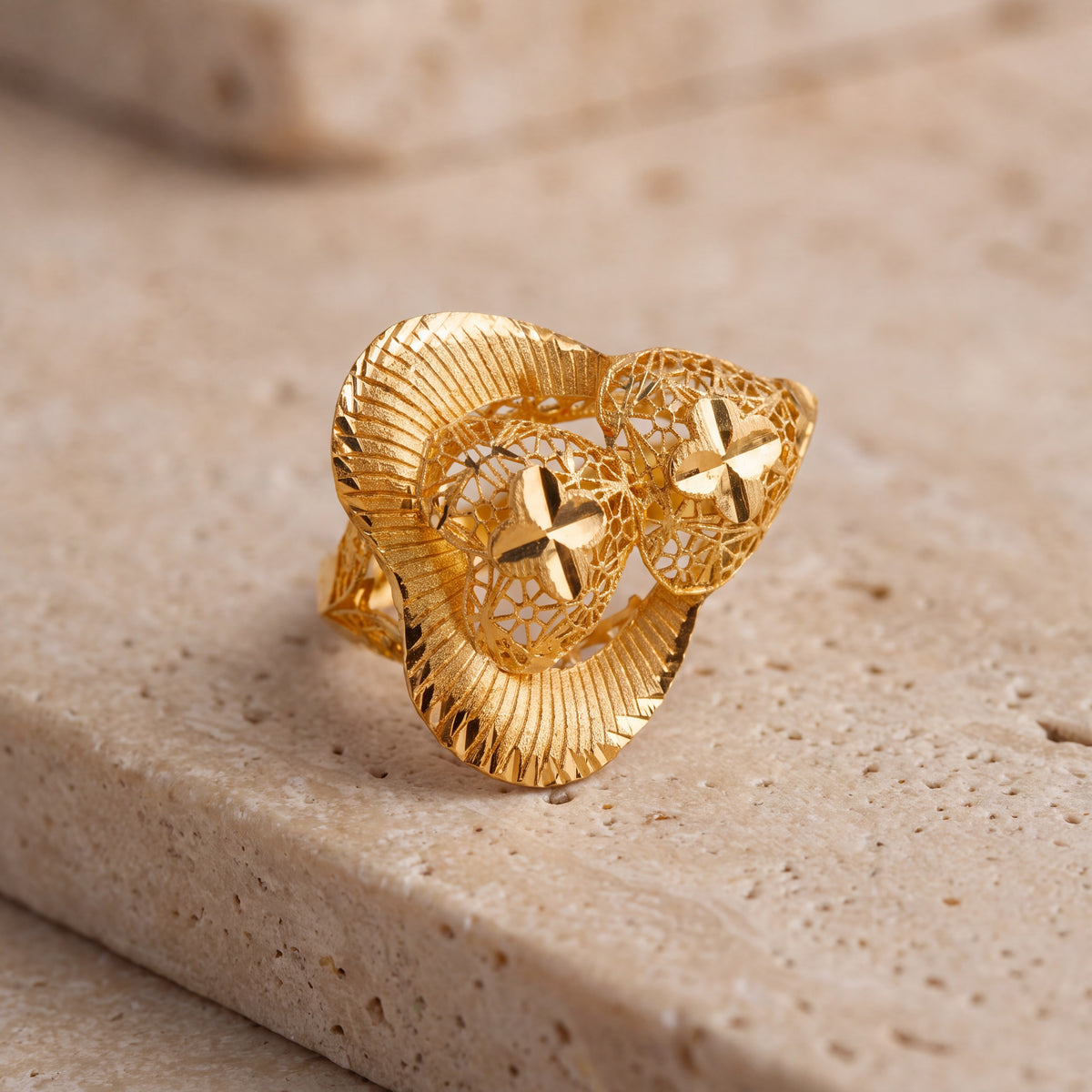3D RP Rings (D4) on travertine