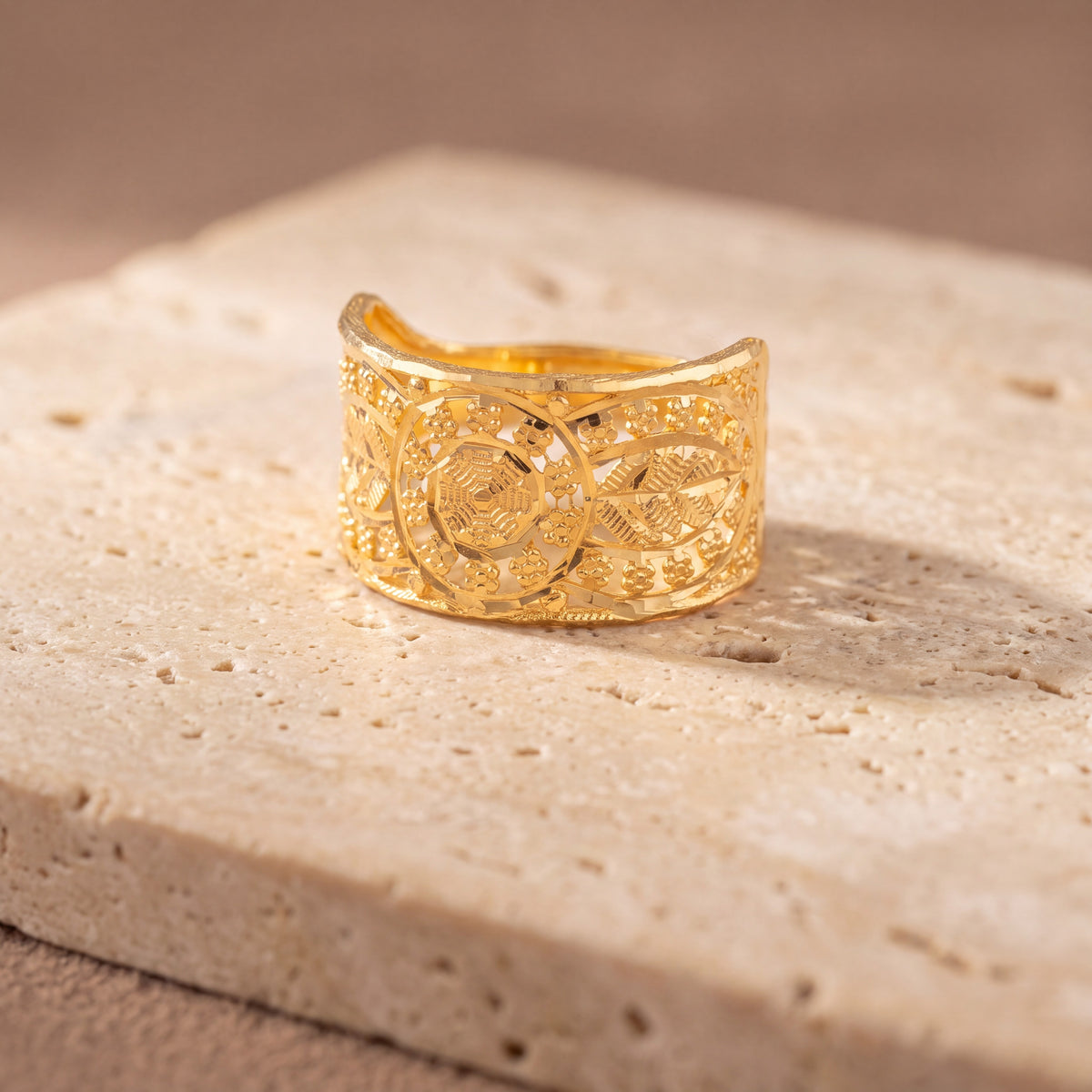 3D RP Rings (D440) on travertine