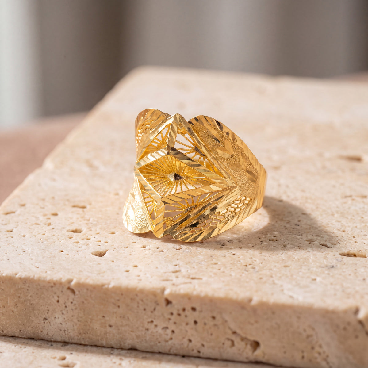 3D RP Rings (D480) on travertine
