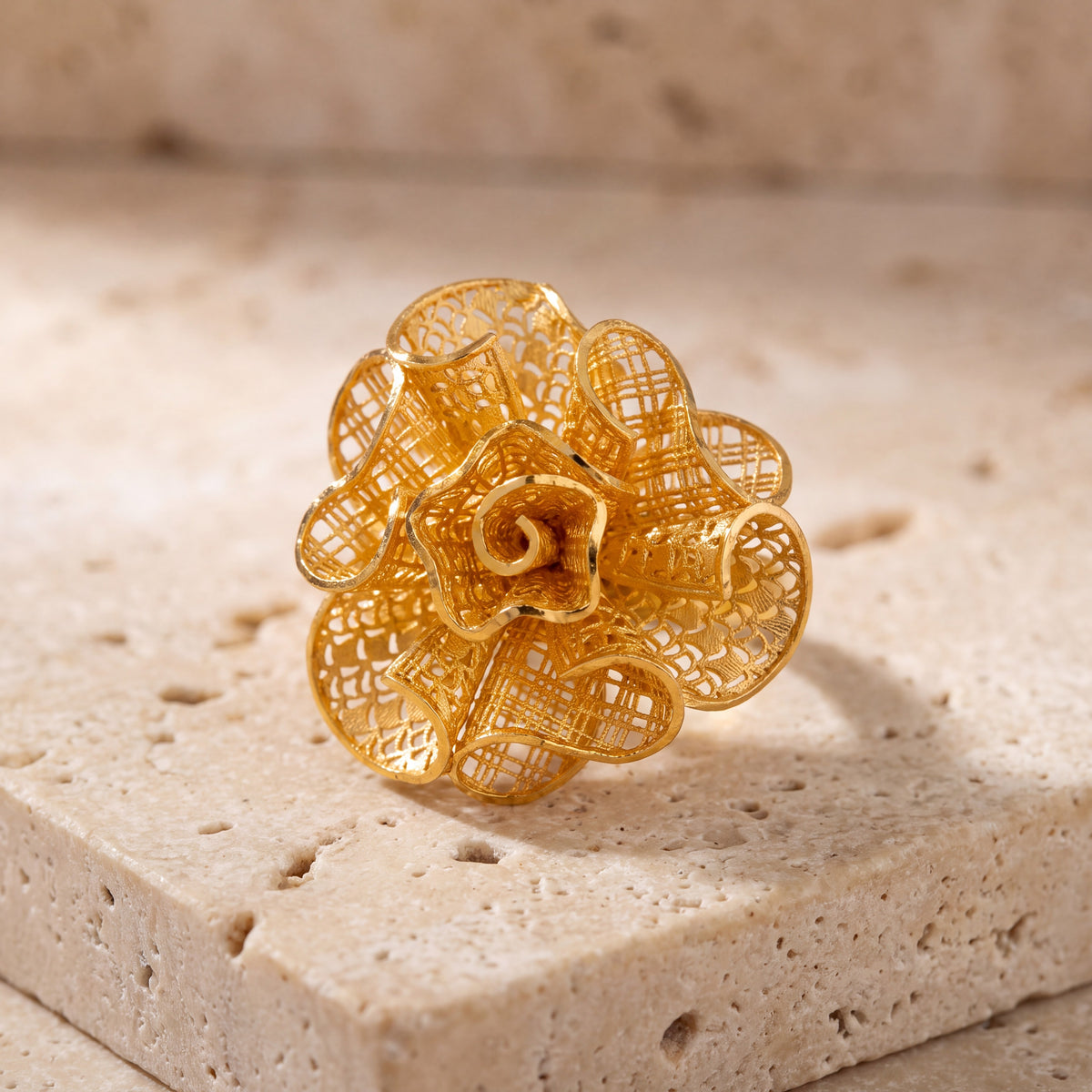 3D RP Rings (D91) on travertine