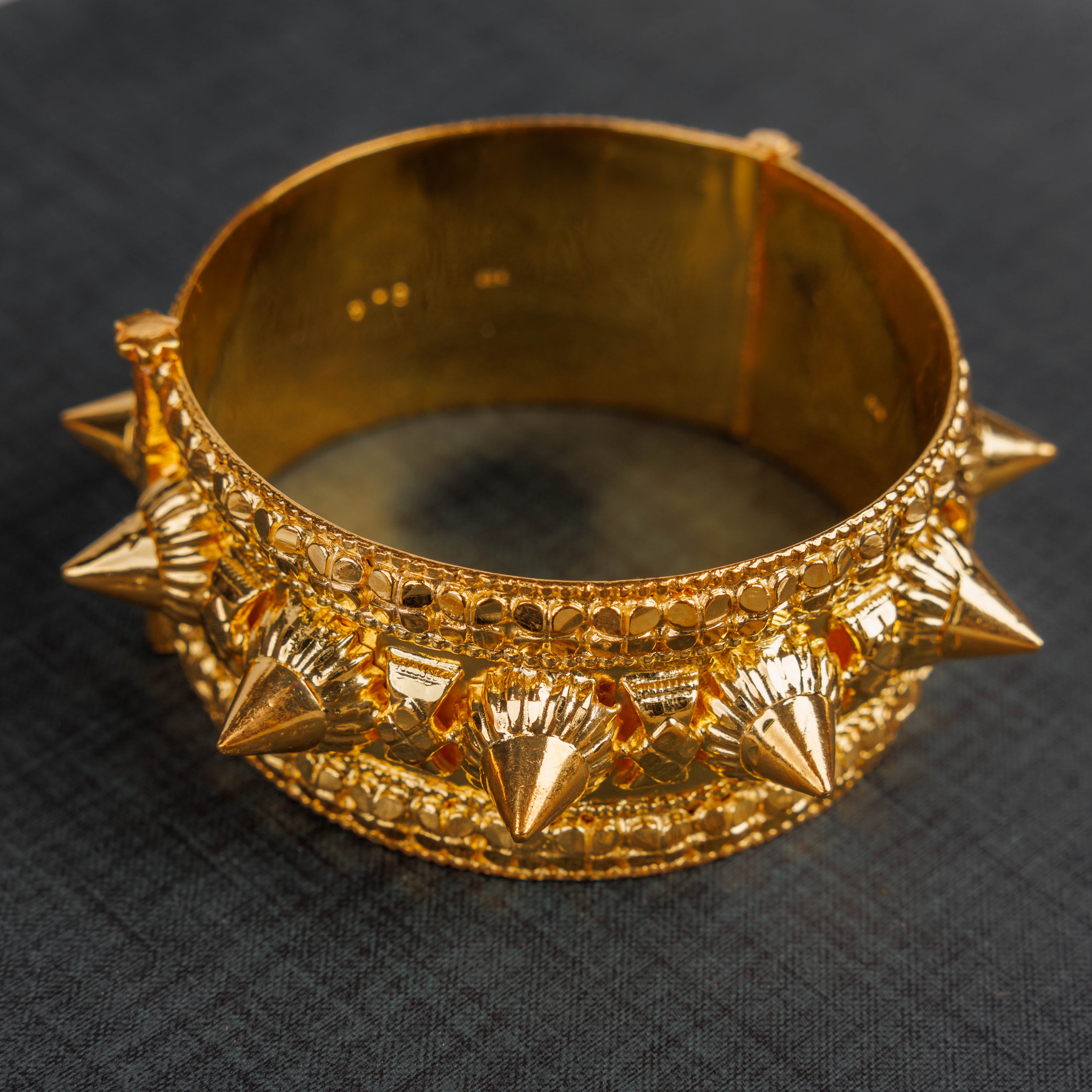 Mushawak Bangle (D16) - Silver 925 و Gold Plated