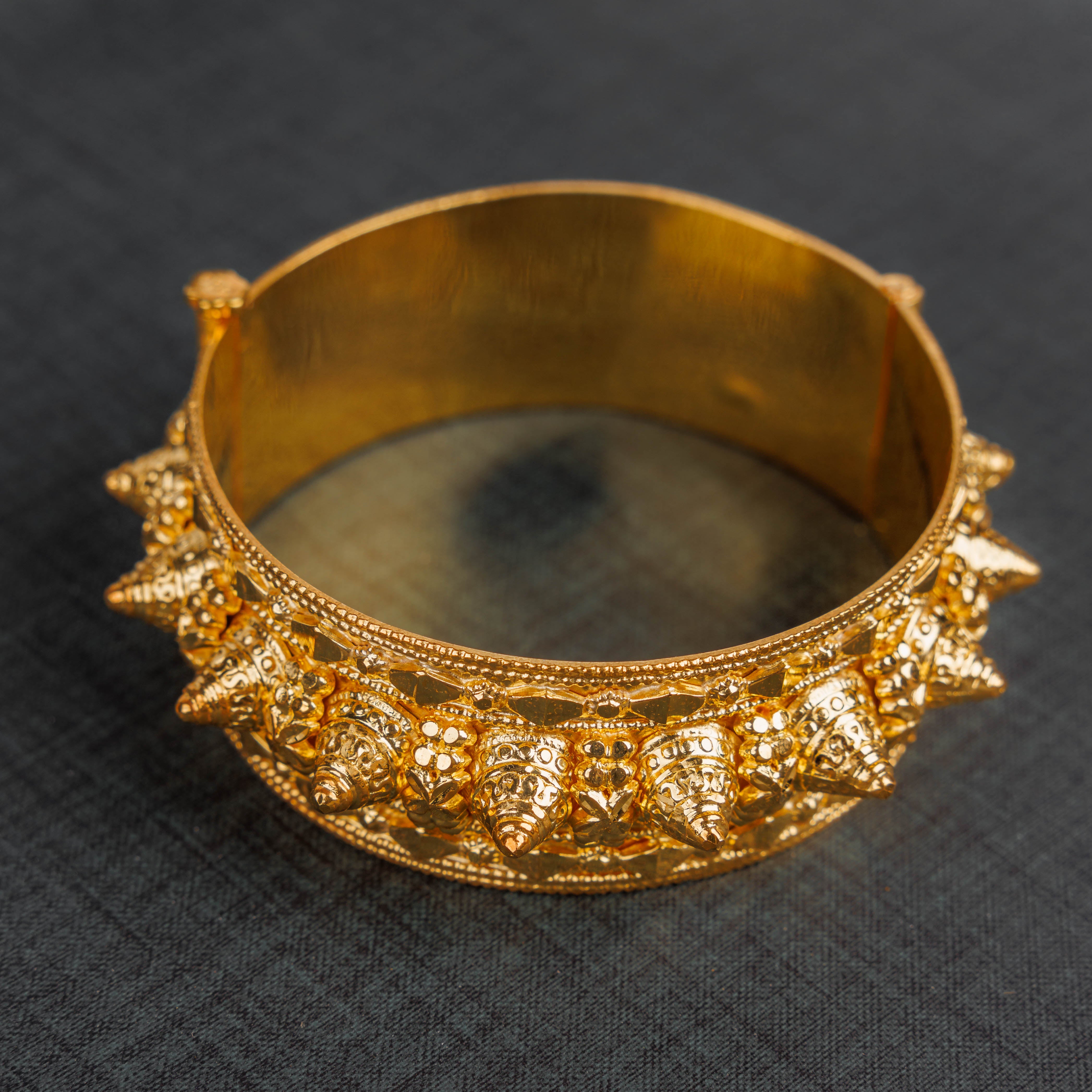 Mushawak Bangle (D39) - Silver 925 & Gold Plated