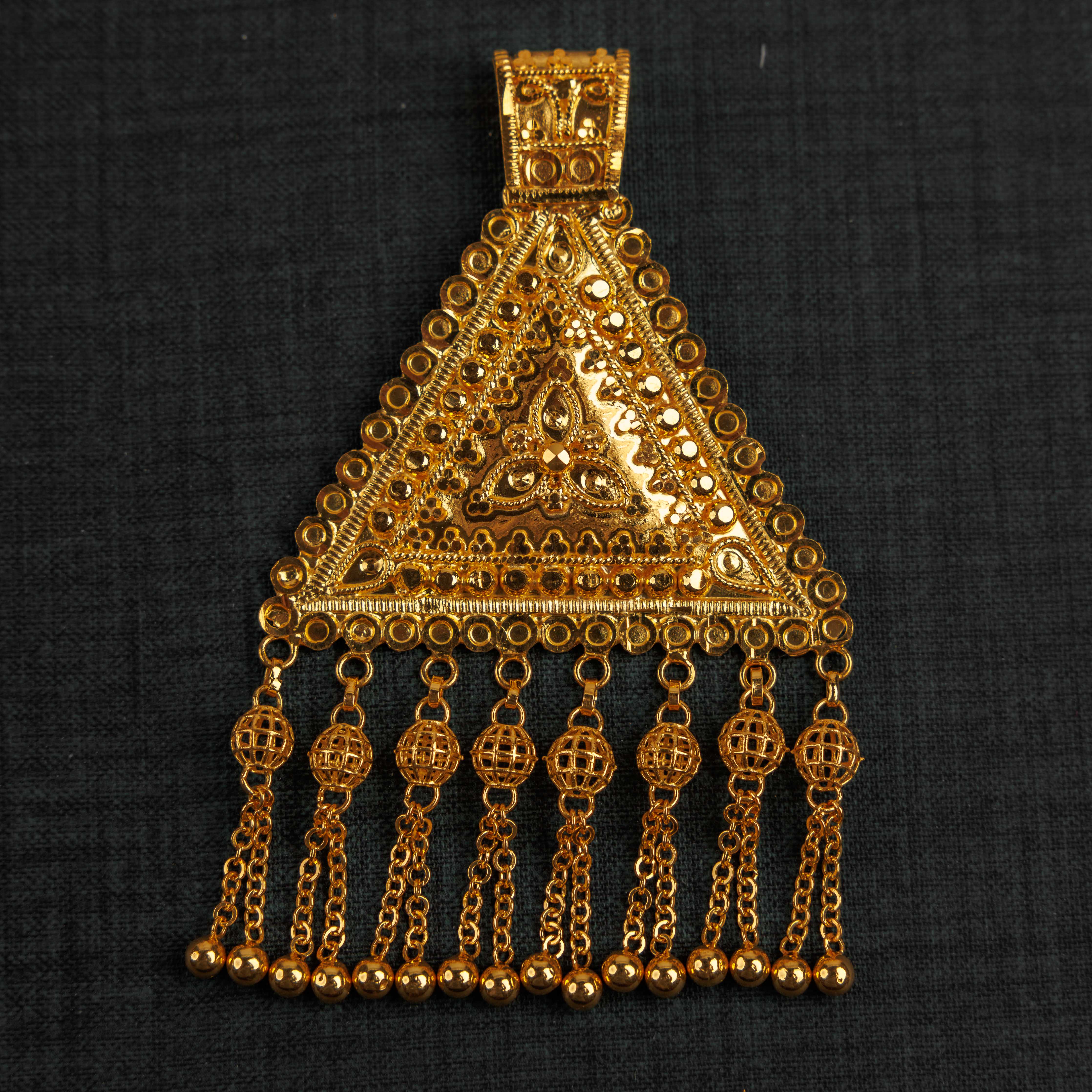 المعلقات التقليدية (D21) - Silver 925 والذهب مطلي