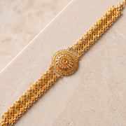 Casting Bracelet Circle (D3) on travertine