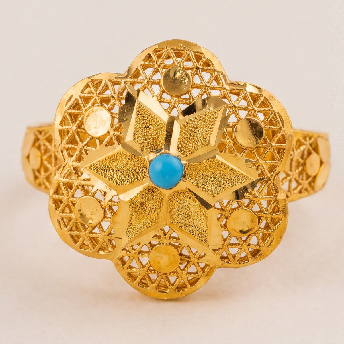 Clover Rings (D2) design detail