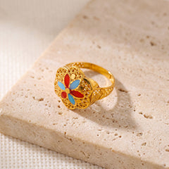 Clover Rings (D3) on travertine