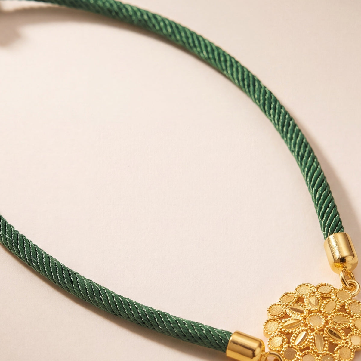 Dahlia Thread Bracelet design detail