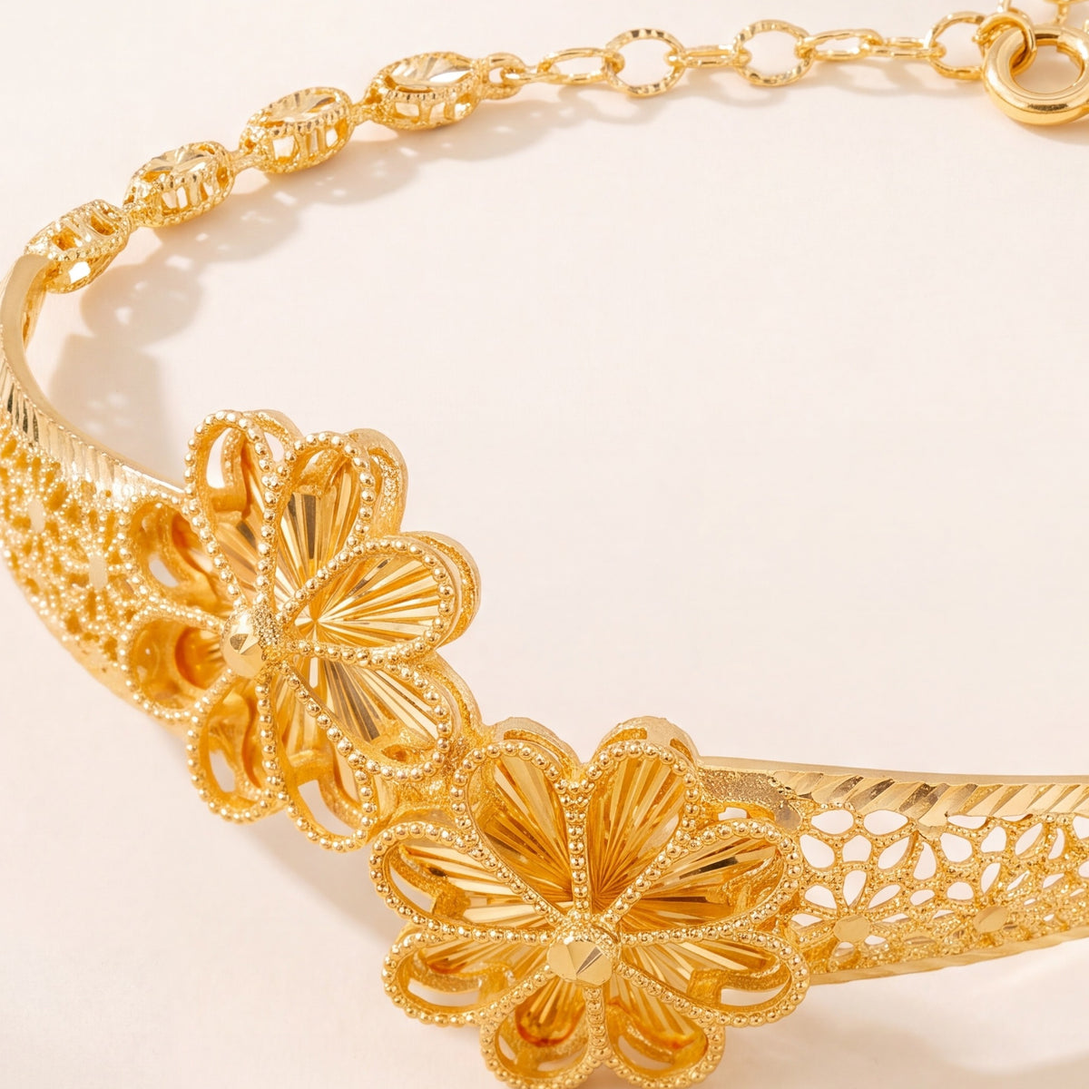 Diamond Cut Flower Cuff Bracelet (D6) design detail