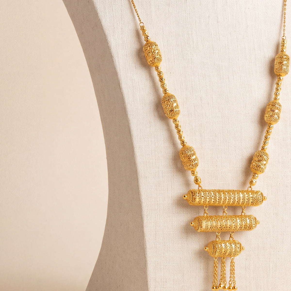 3 Step Mala Necklace 11 design detail