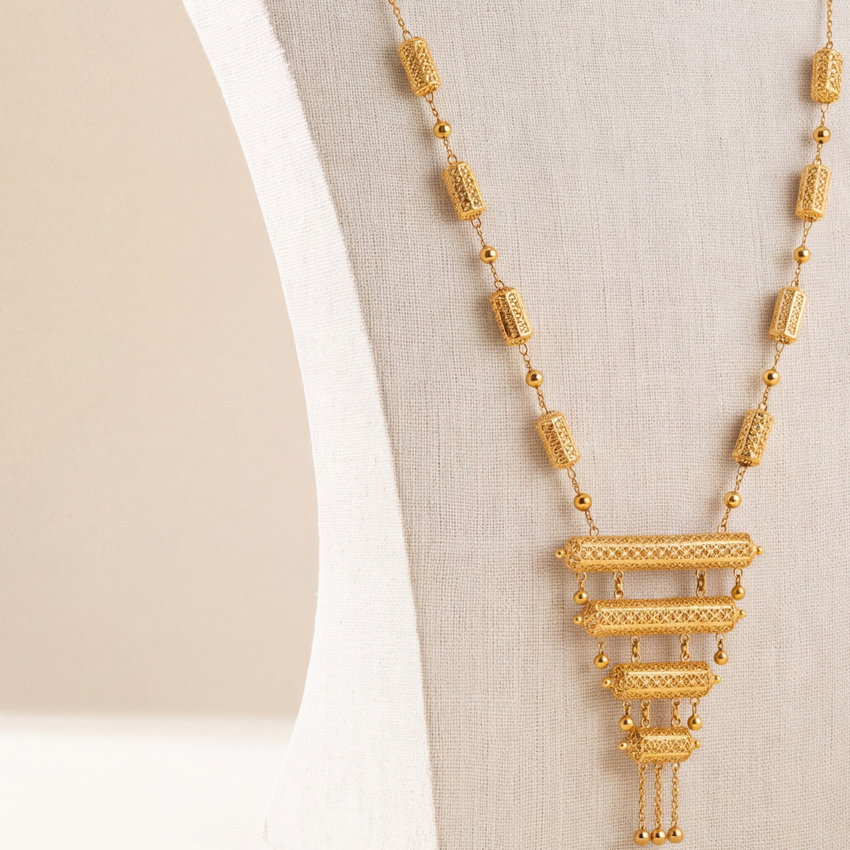 4 Step Mala Necklace 1 design detail