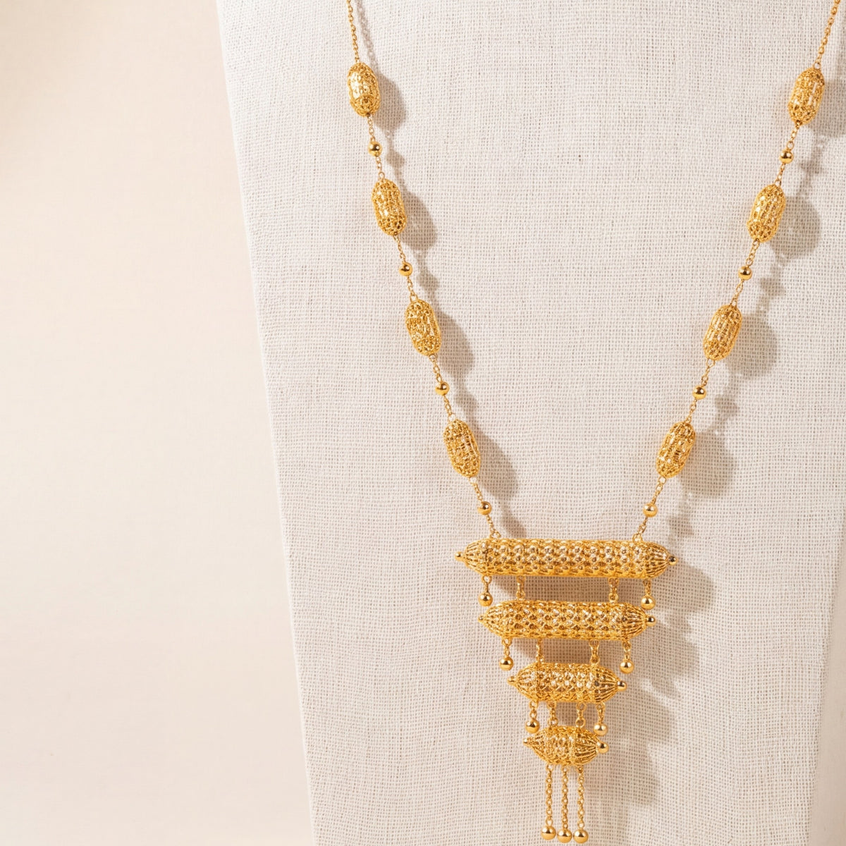 4 Step Mala Necklace 6 design detail