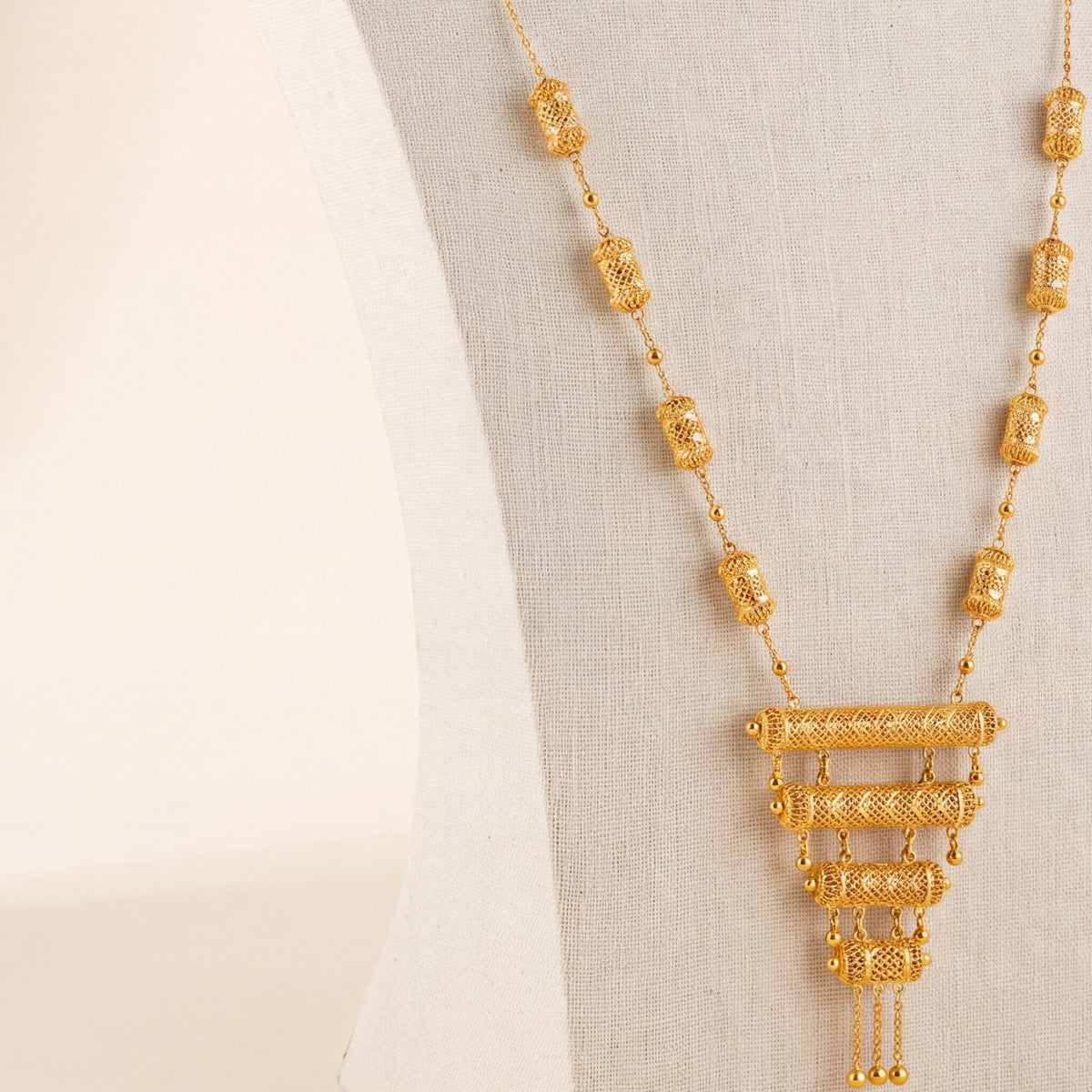 4 Step Mala Necklace 7 design detail