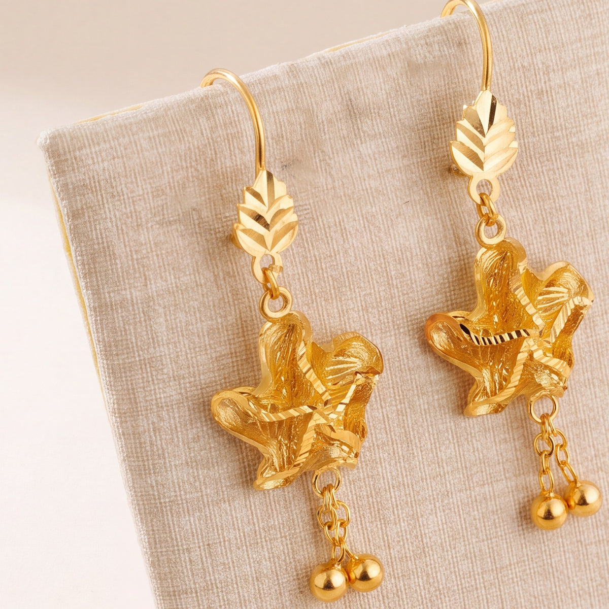 Casting Earrings (D61) design detail