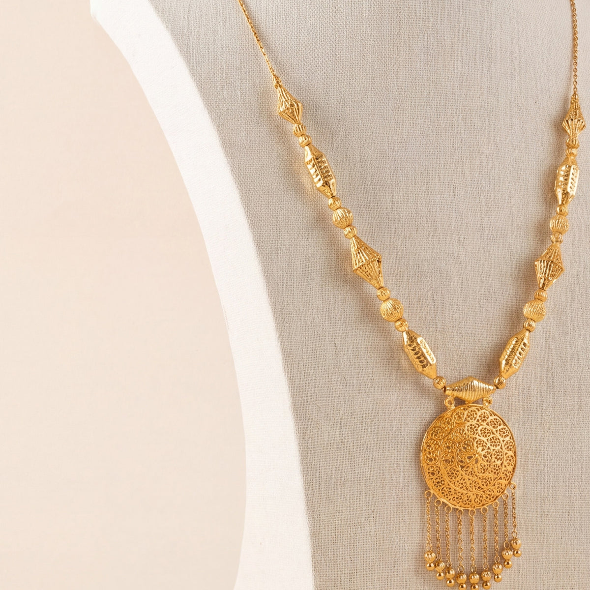 Casting Mala Necklace 33 design detail