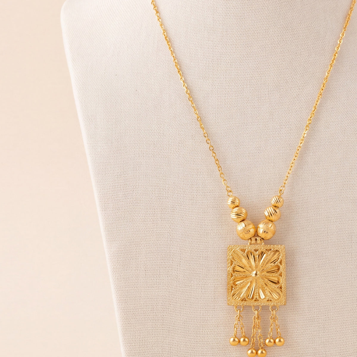 Diamond Cut Frame Mala Necklace 1 design detail