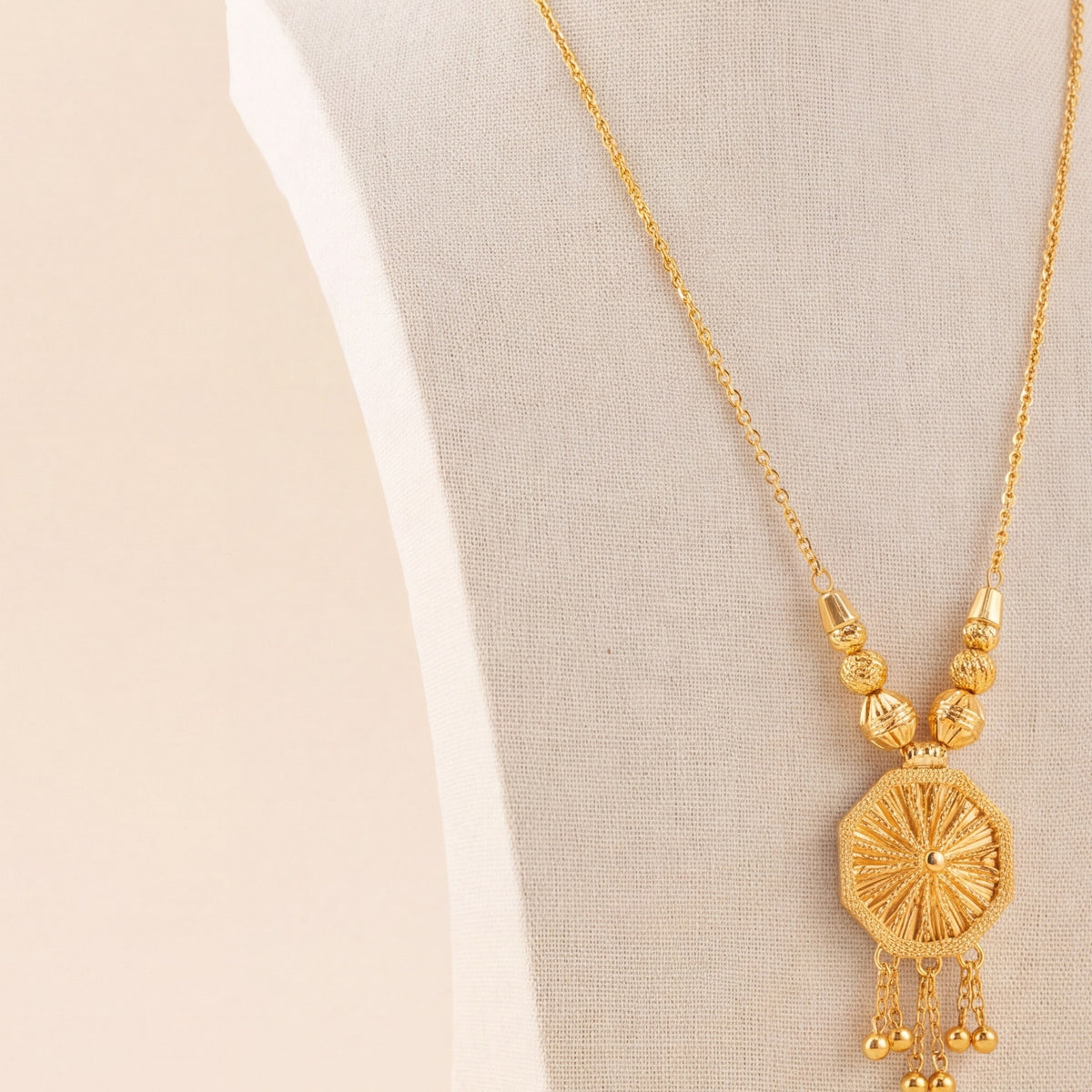 Diamond Cut Octa Mala Necklace 1 design detail