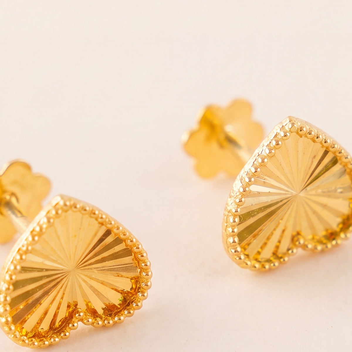 Heart Stud Earrings 5 design detail