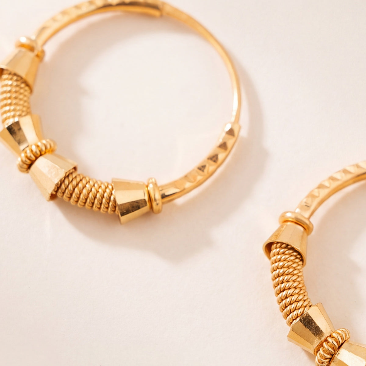 Hoop Earrings D42- (V1) design detail