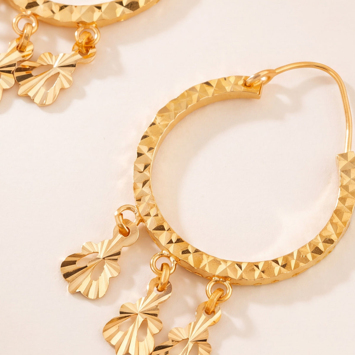 Hoop Earrings D8 - (V1) design detail