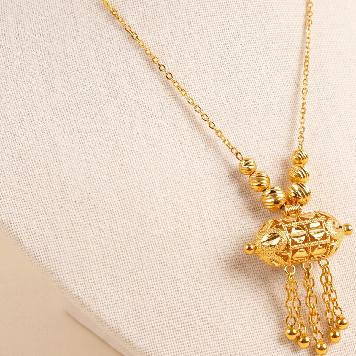 Kids Barrel Mala Necklace 1 design detail