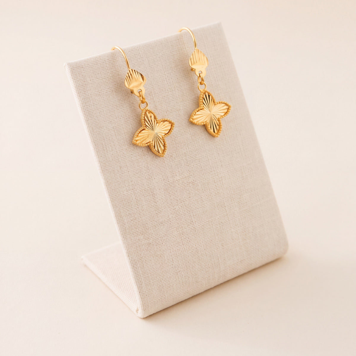 Petal Flower Earrings 3 – Gold clover without dangles, 925 silver 24K gold plated