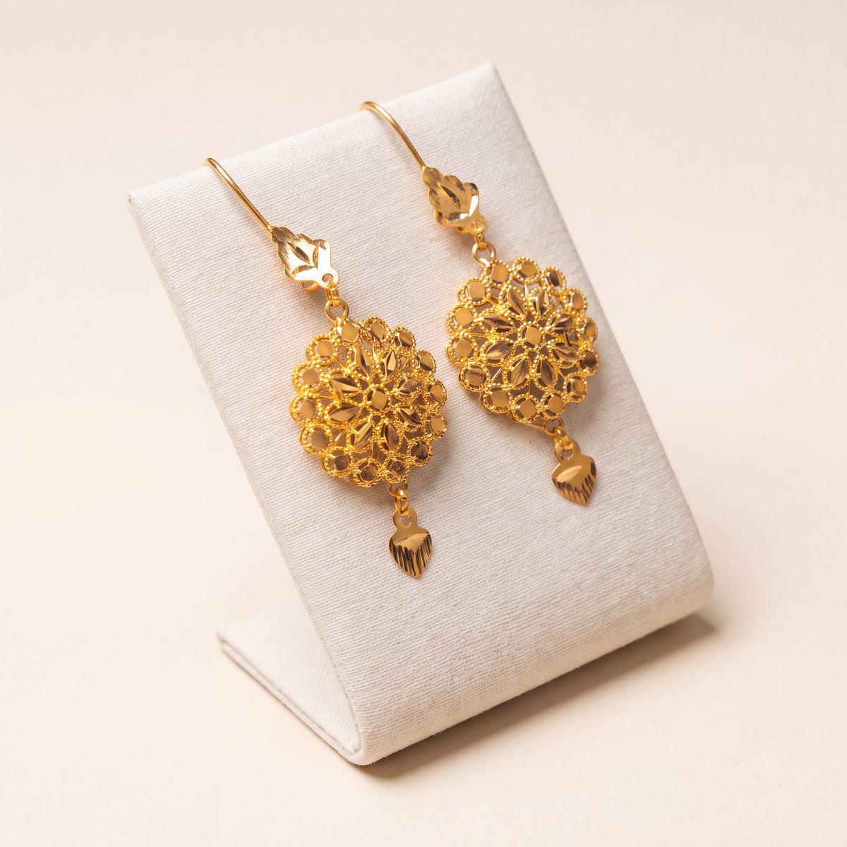 RP Earrings 1 – Single heart dangle, 925 silver 24K gold plated