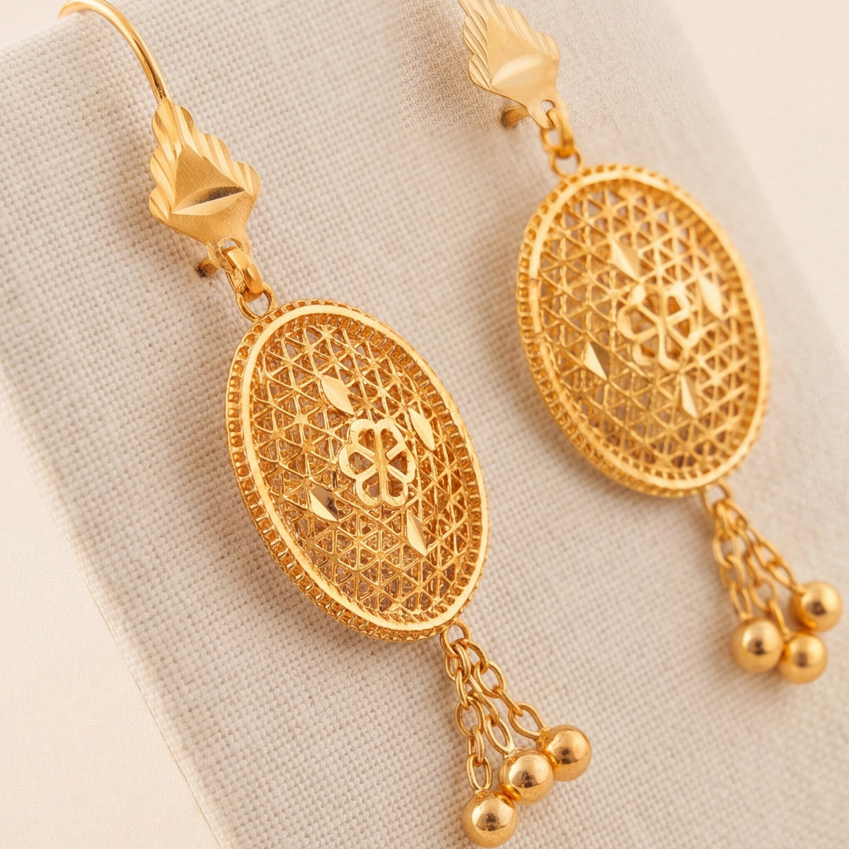 RP Earrings 13 design detail