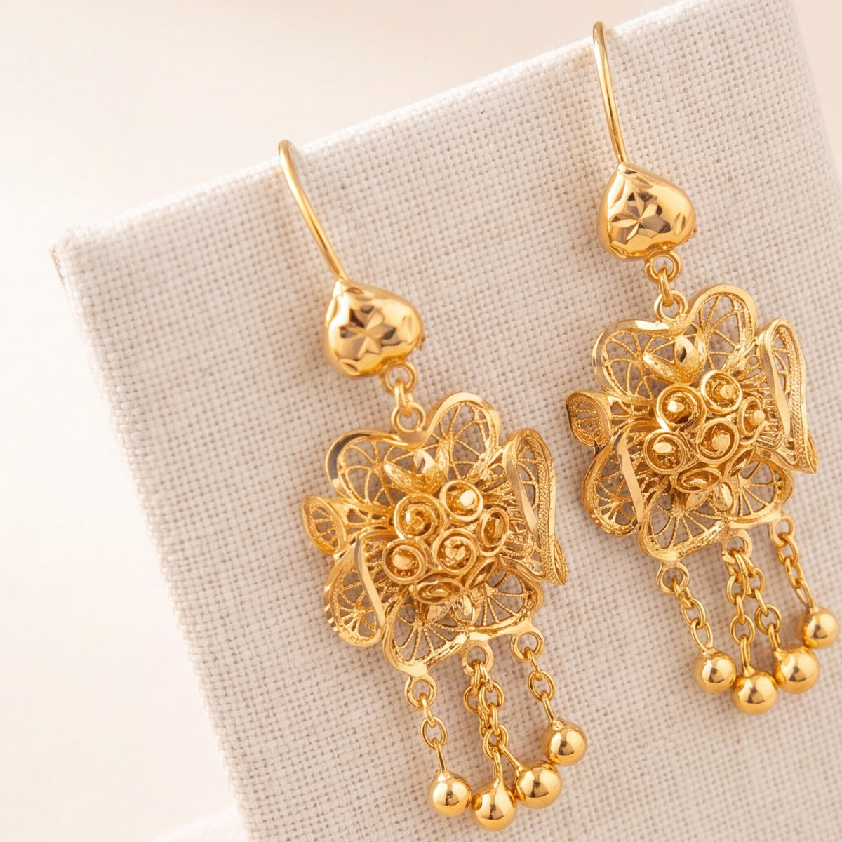 RP Earrings 22 design detail