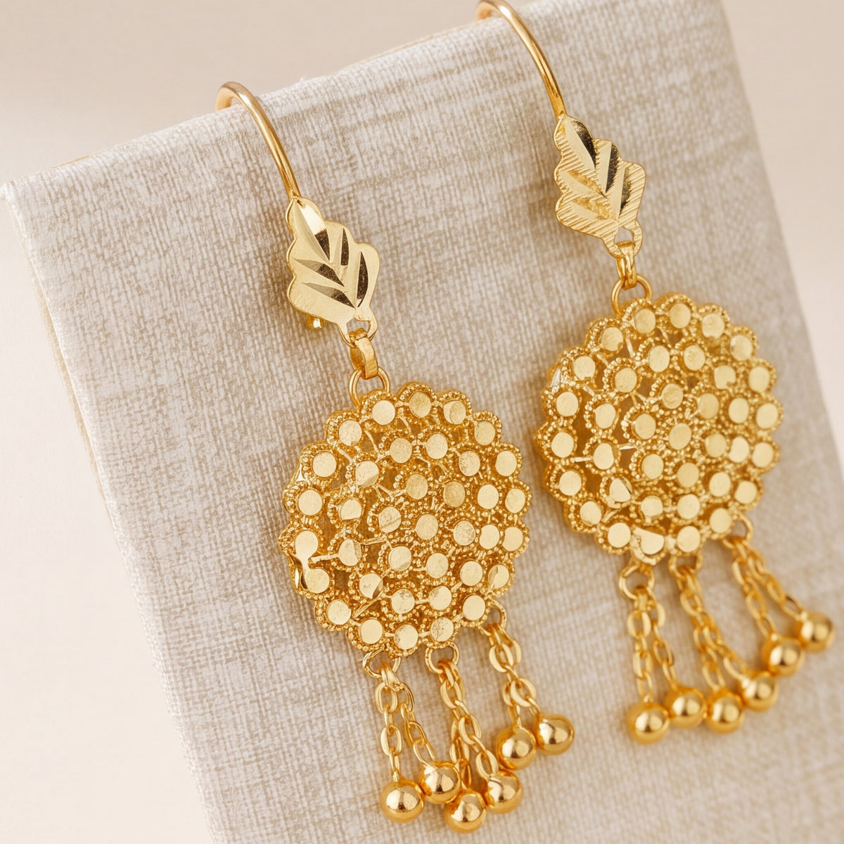 RP Earrings 3 design detail