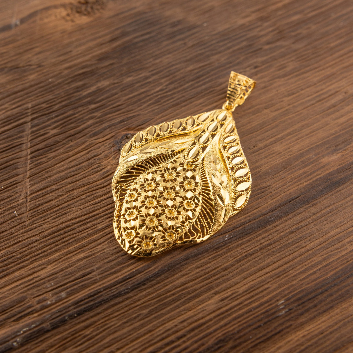 RP Pendants D95 — 925 silver, gold-plated filigree pendant