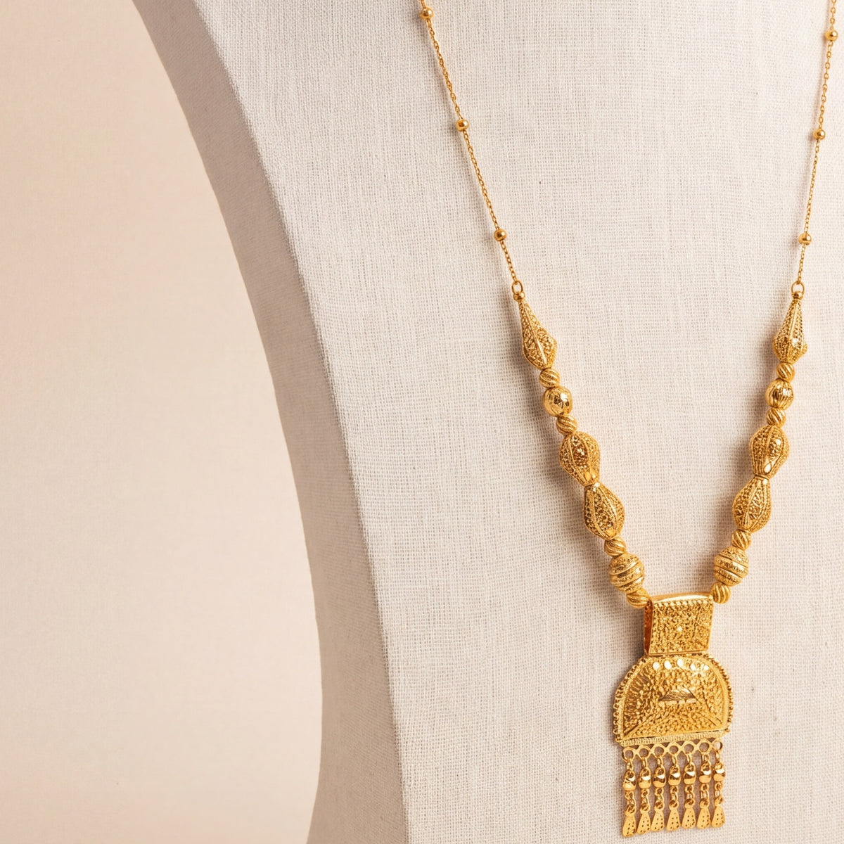 Traditional Mala Necklace 48 design detail